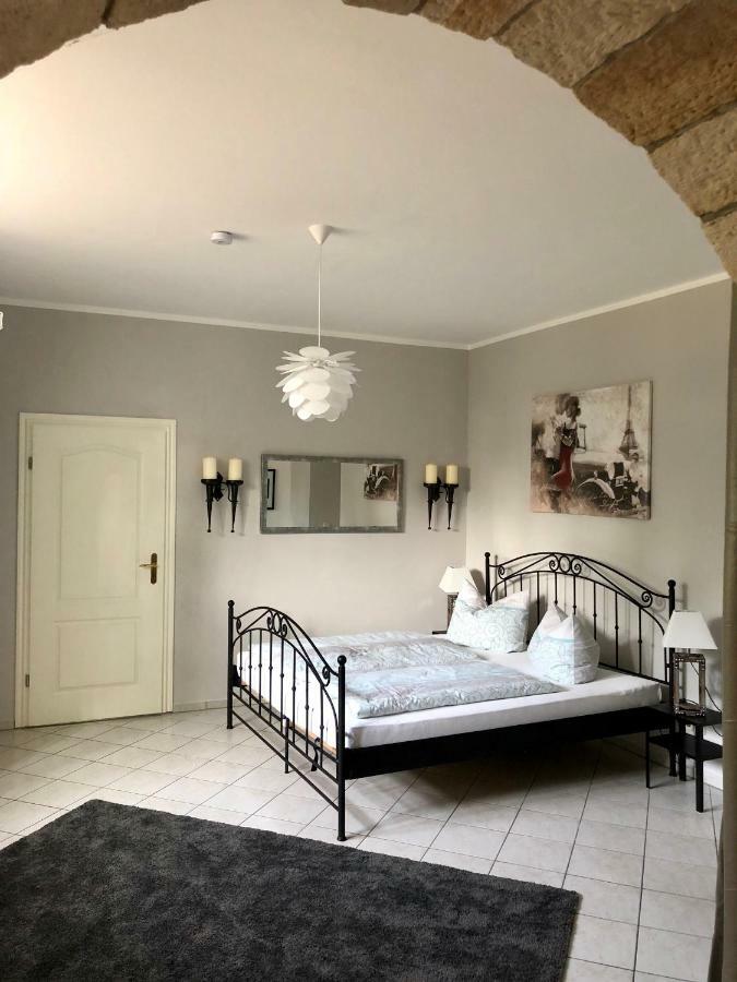Ferienwohnung Am Wasser Villa Graf Von Pfeil Dresden Ngoại thất bức ảnh