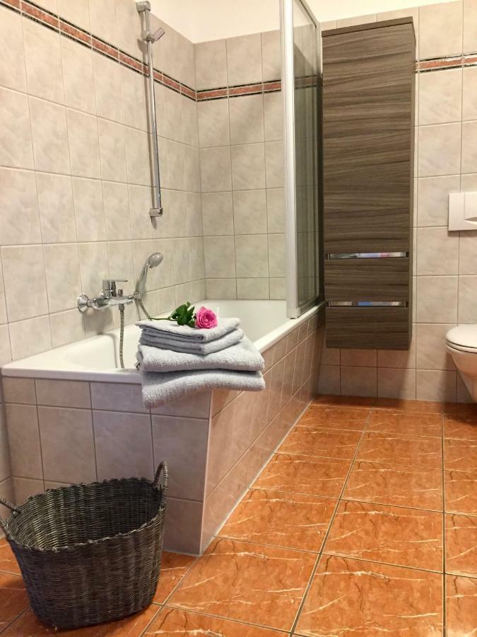 Ferienwohnung Am Wasser Villa Graf Von Pfeil Dresden Ngoại thất bức ảnh